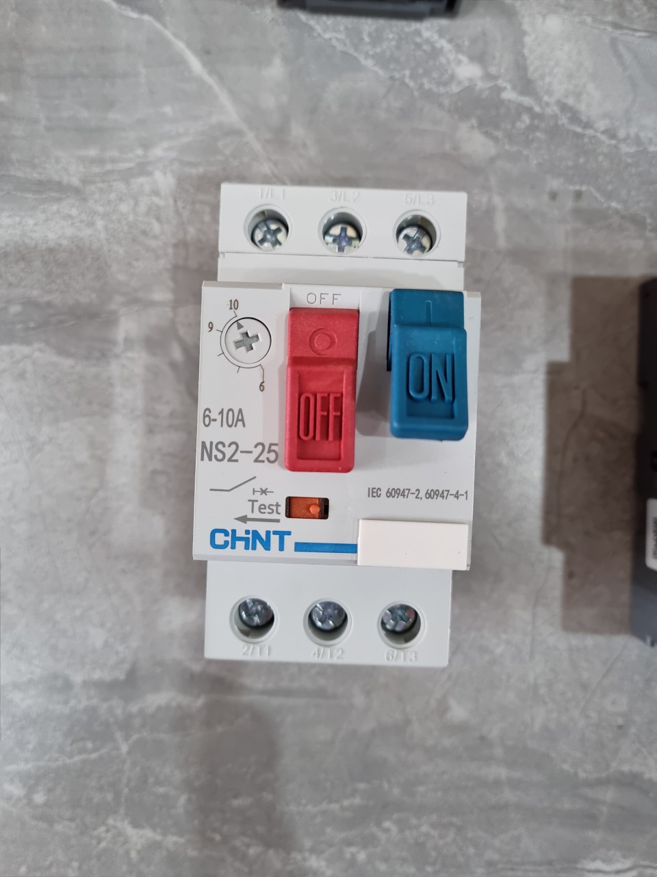 MCB chỉnh dòng NS2-25 Chint 6-10A