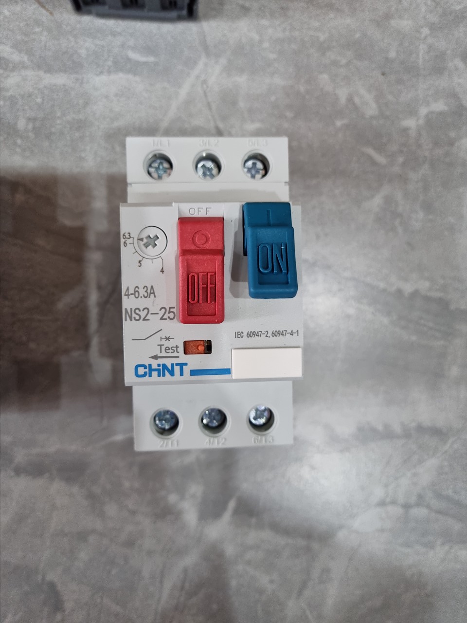 MCB chỉnh dòng NS2-25 Chint  4-6.3A